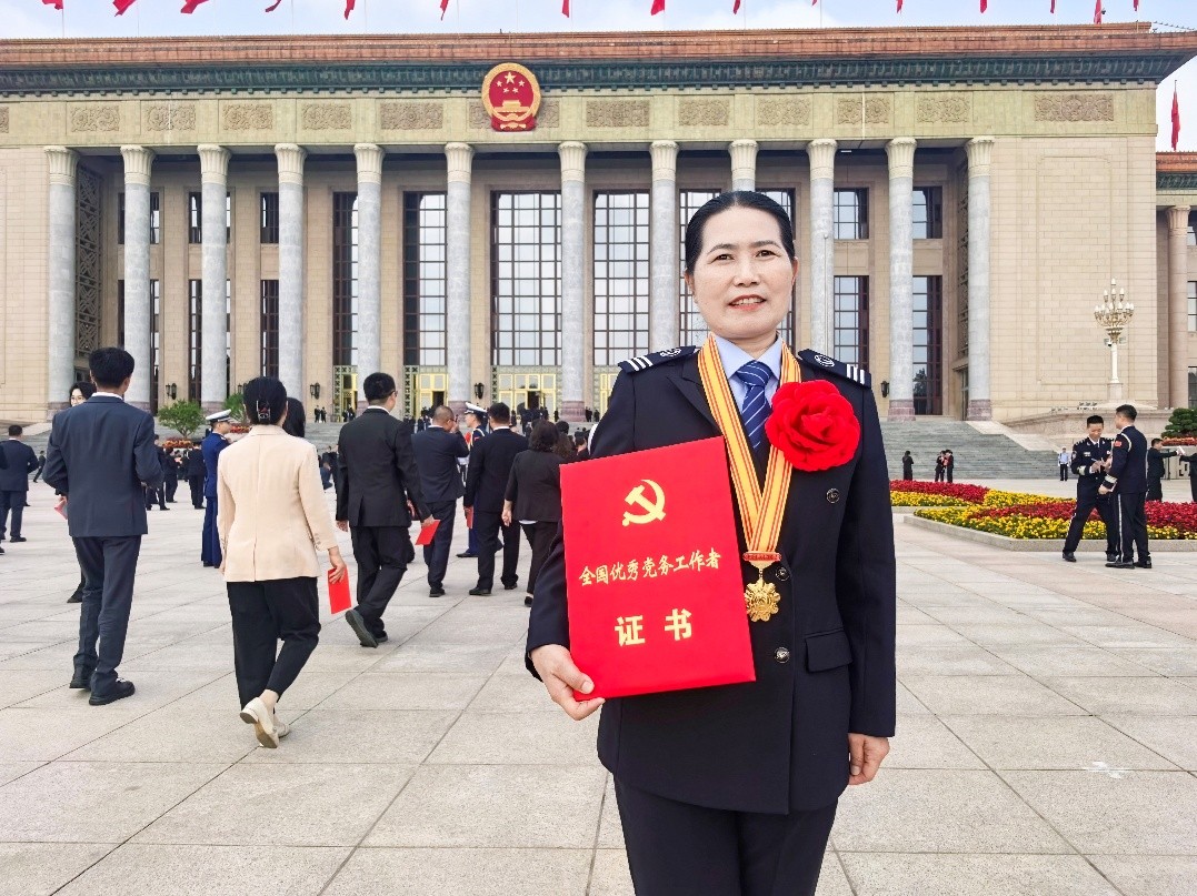 山东壹定发官方网站李文同志荣获“全国优秀党务工作者”荣誉称号